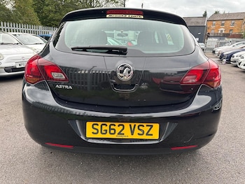 Used Vauxhall Astra 2012 for sale - 75418836: Photo