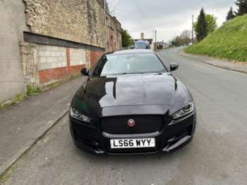 Used Jaguar XE 2016 for sale - 74911752: Photo