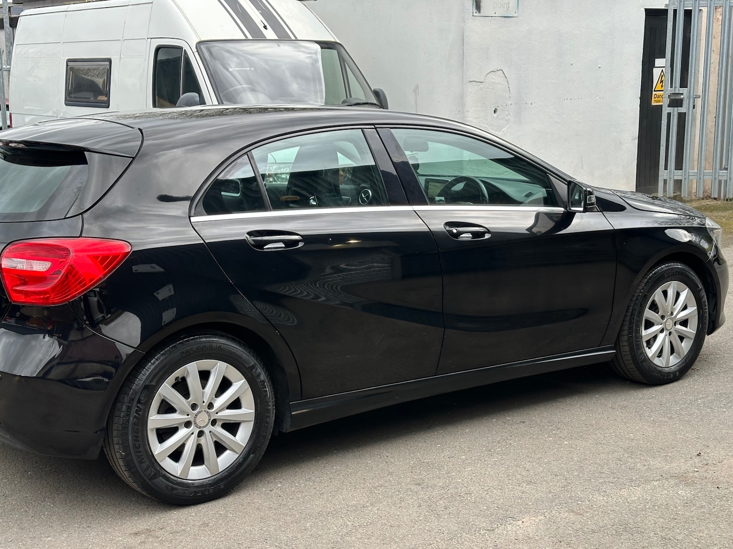 Used Mercedes-Benz A-Class 2015 for sale - 78141621: Photo 9