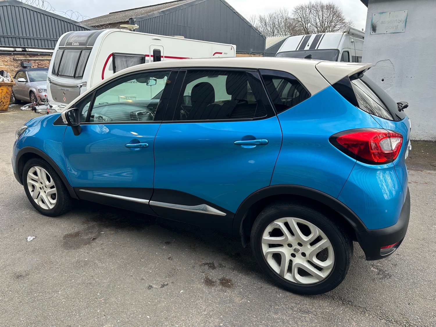 Used Renault Captur 2014 for sale - 77736265: Photo 3