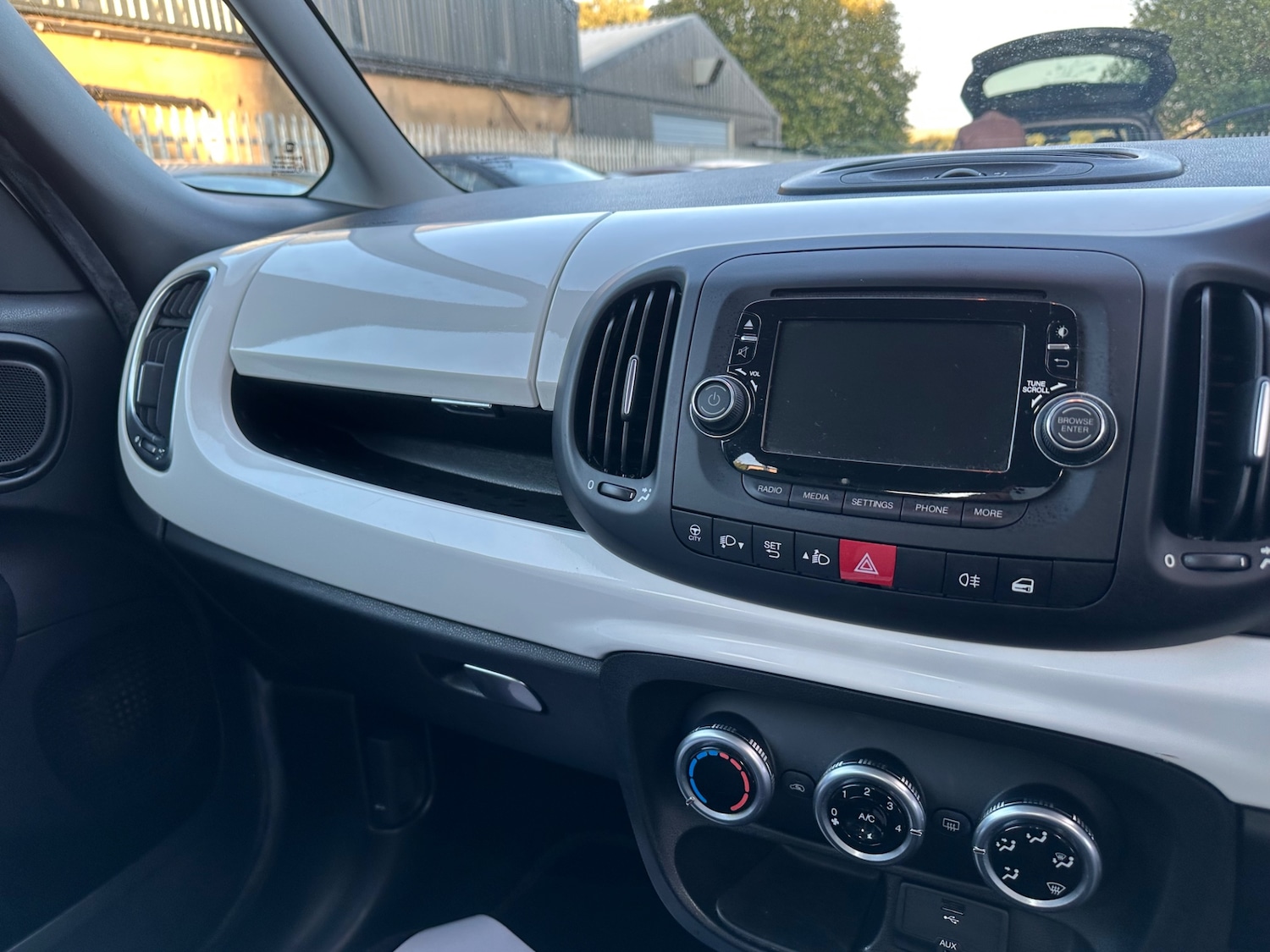 Used Fiat 500L 2013 for sale - 77793174: Photo 24