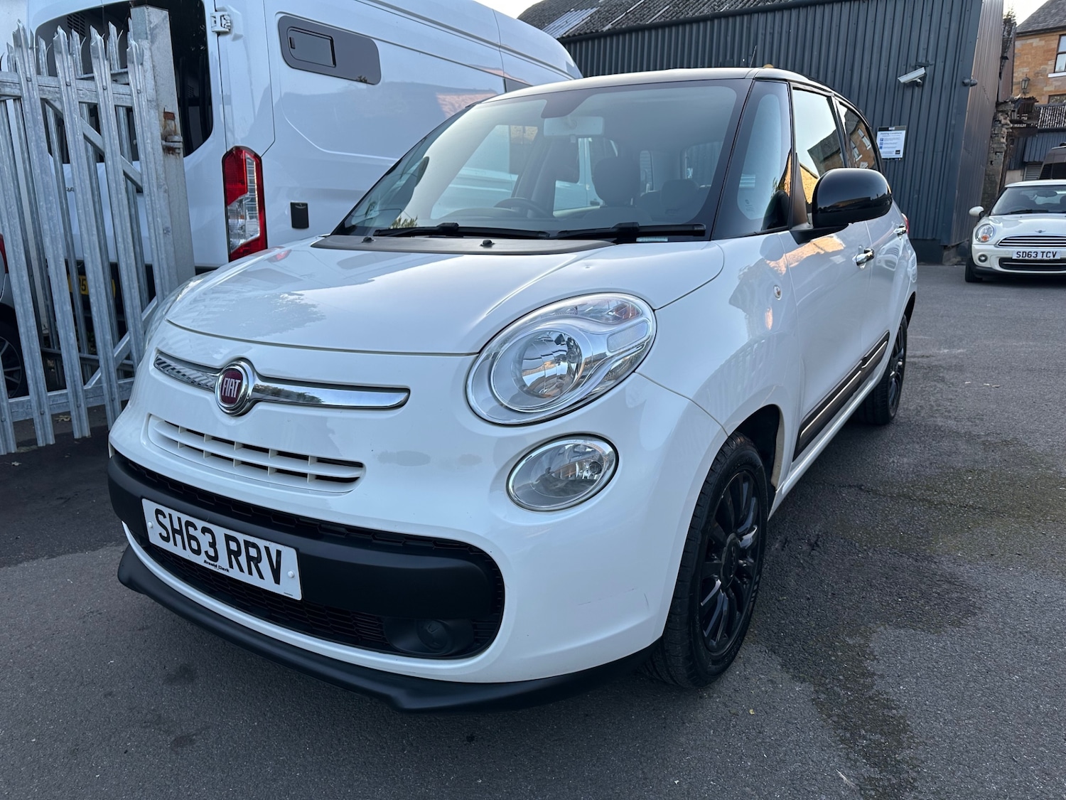 Used Fiat 500L 2013 for sale - 77793174: Photo 3