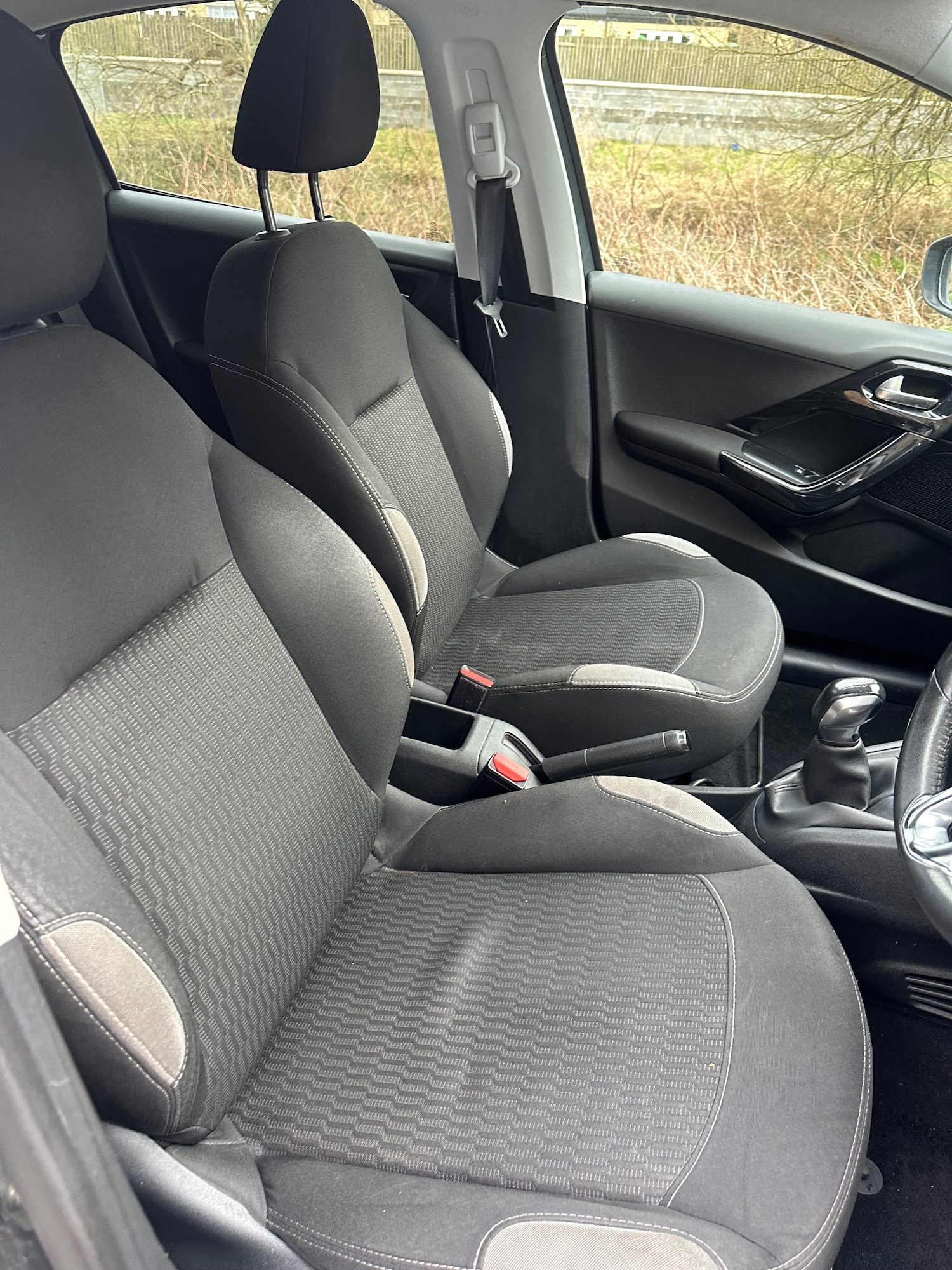 Used Peugeot 208 2014 for sale - 77822528: Photo 10