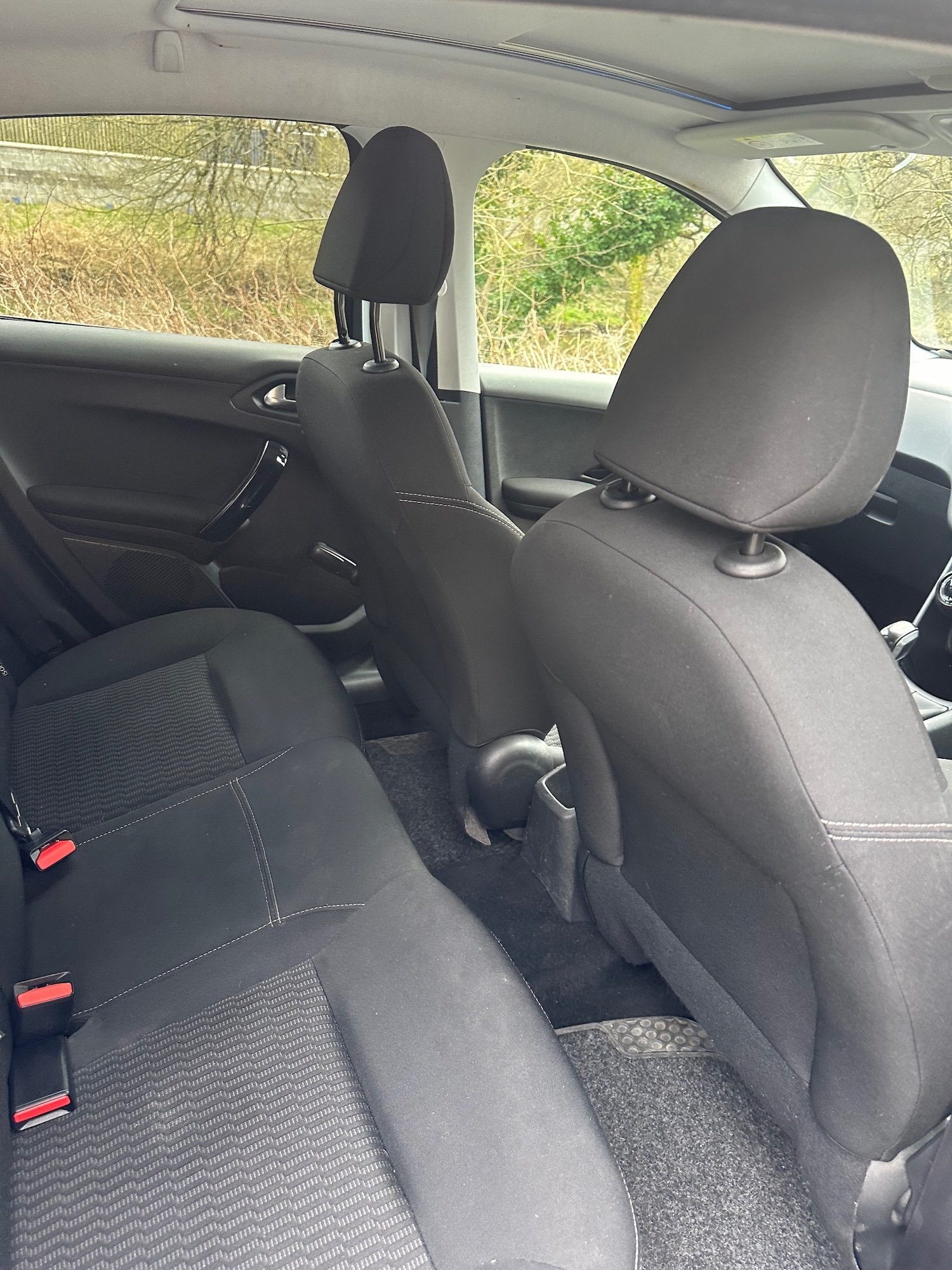 Used Peugeot 208 2014 for sale - 77822528: Photo 11