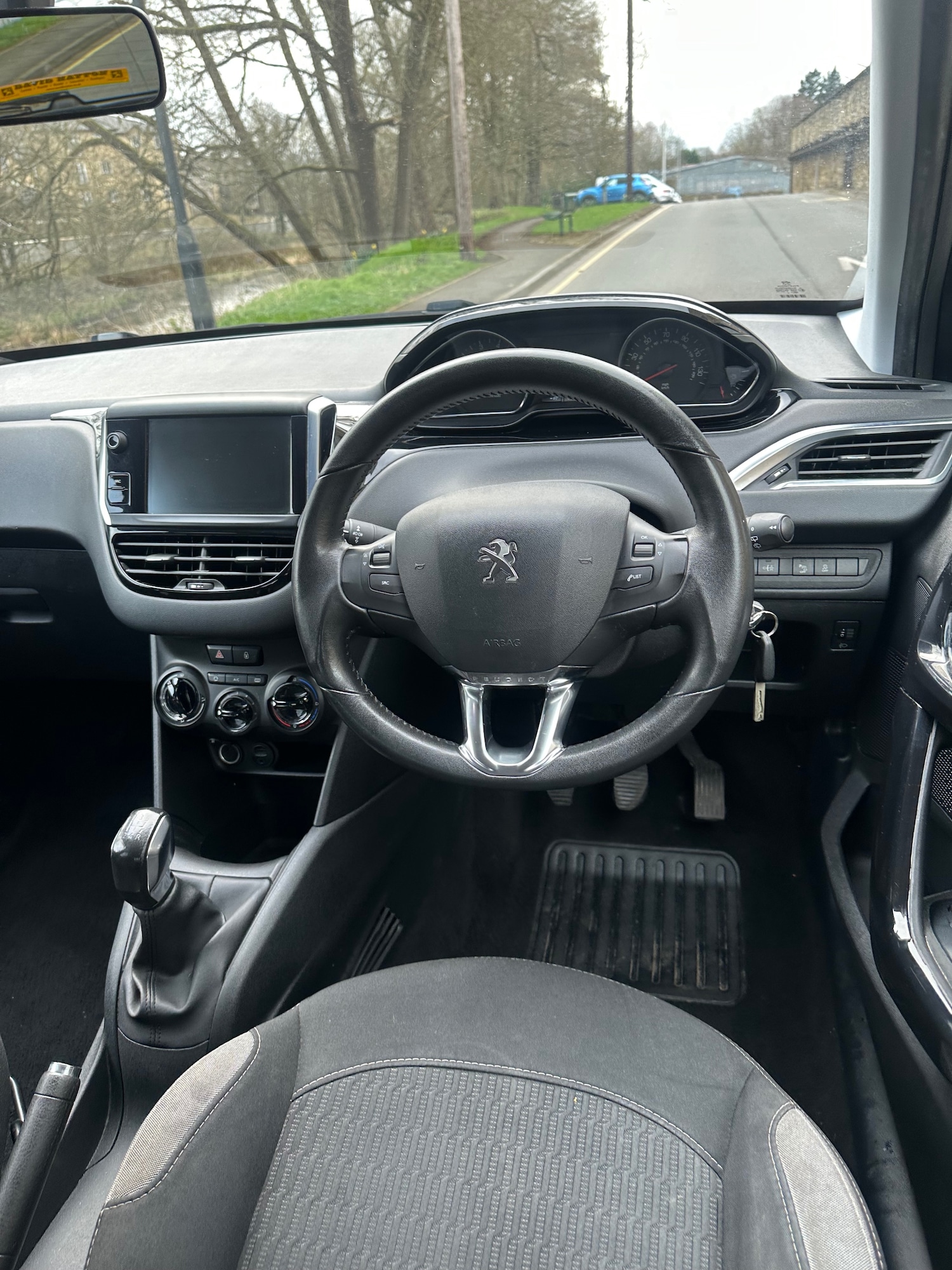 Used Peugeot 208 2014 for sale - 77822528: Photo 14