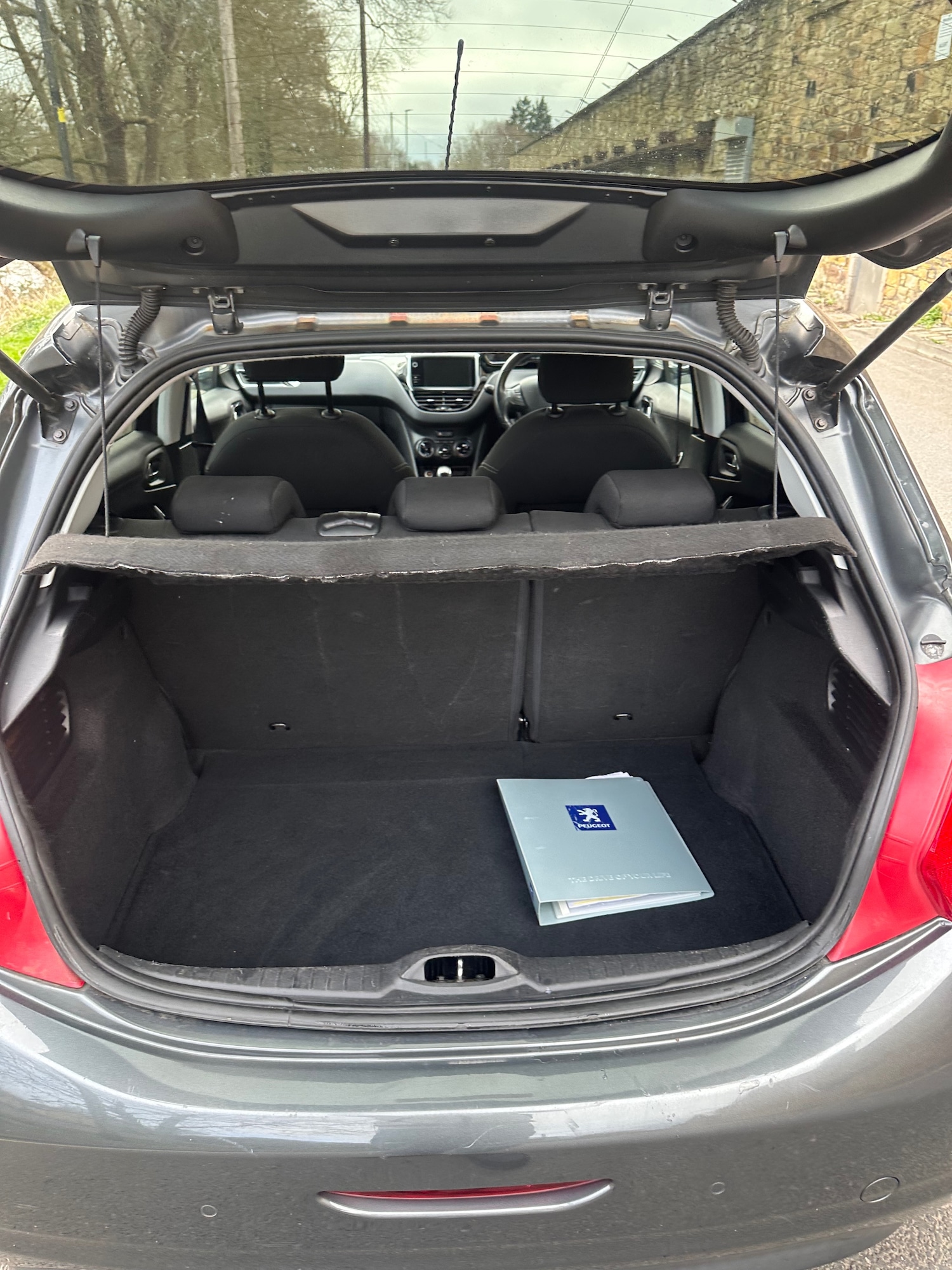 Used Peugeot 208 2014 for sale - 77822528: Photo 16