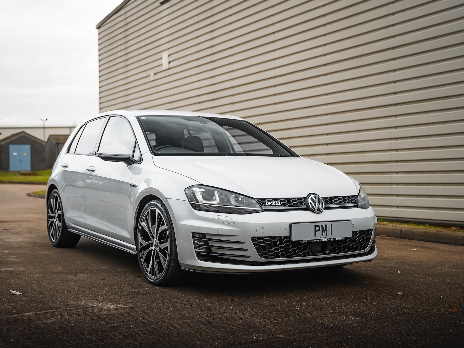 Used Volkswagen Golf 2014 for sale - 76432304: Photo 51