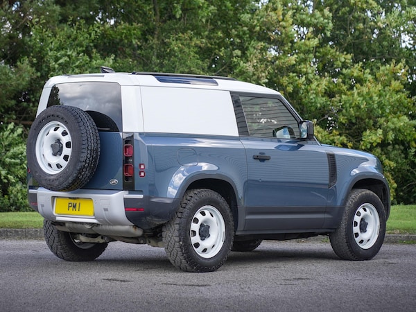 Used Land Rover Defender 90 2021 for sale - 74311517: Photo 44