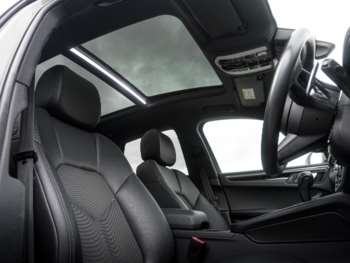 Used Porsche Macan 2021 for sale - 75414199: Photo