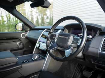 Used Land Rover Discovery 2021 for sale - 74095706: Photo