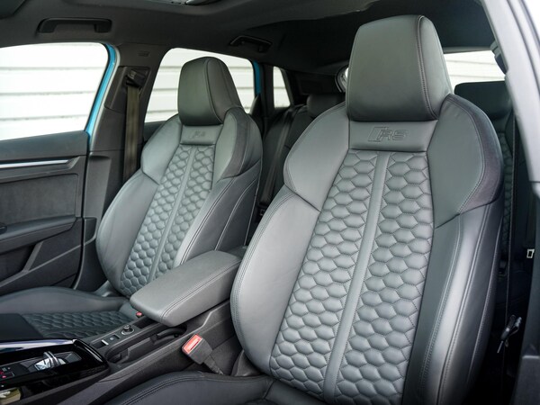 Used Audi RS3 2023 for sale - 74828733: Photo 25