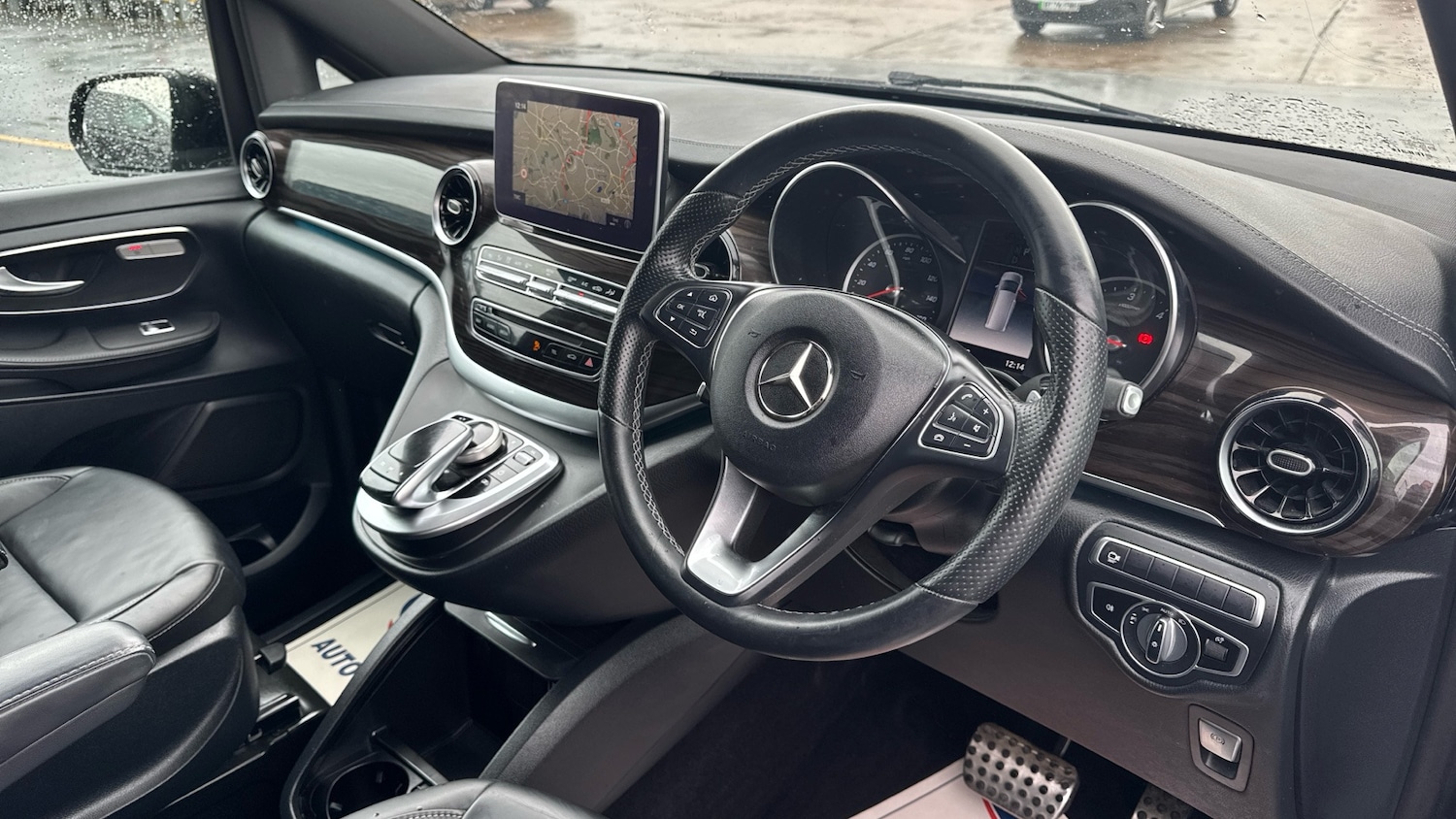 Used Mercedes-Benz V-Class 2020 for sale - 77545571: Photo 10