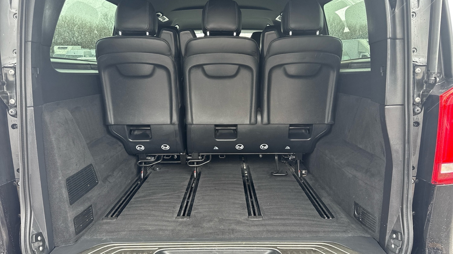 Used Mercedes-Benz V-Class 2020 for sale - 77545571: Photo 17