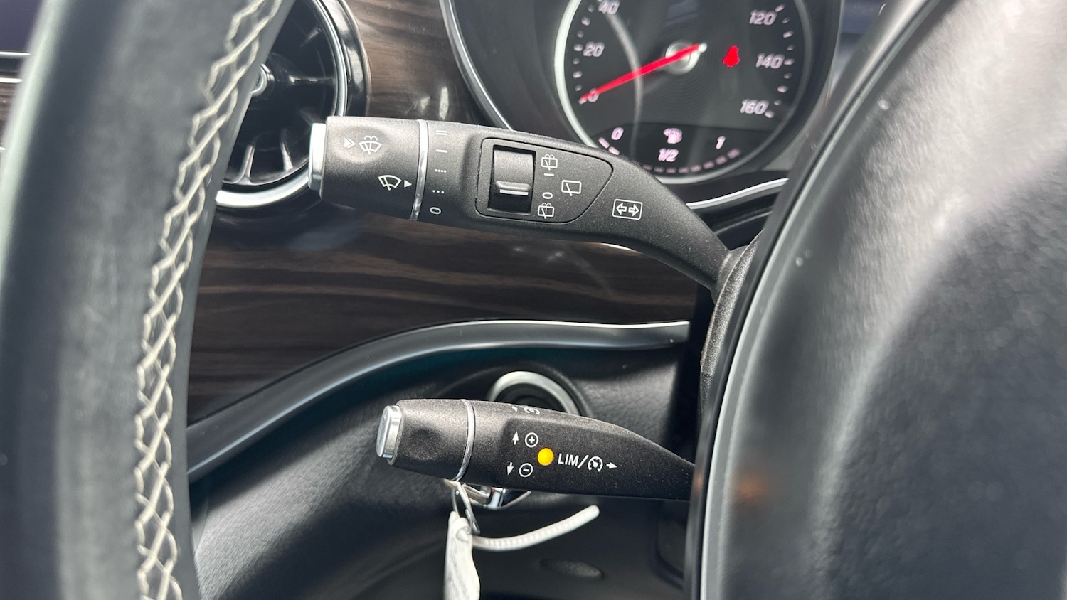 Used Mercedes-Benz V-Class 2020 for sale - 77545571: Photo 33