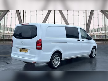 Mercedes-Benz Vito feature image 3