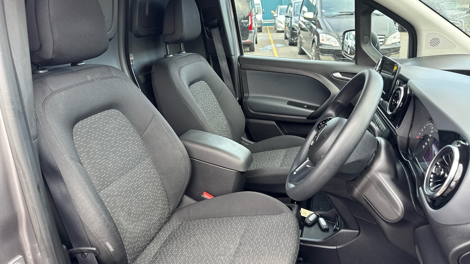 Used Mercedes-Benz Citan 2023 for sale - 76339830: Photo 10