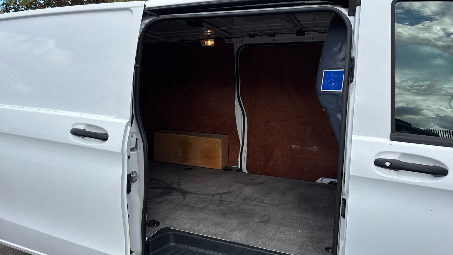 Used Mercedes-Benz Vito 2021 for sale - 76055687: Photo 18