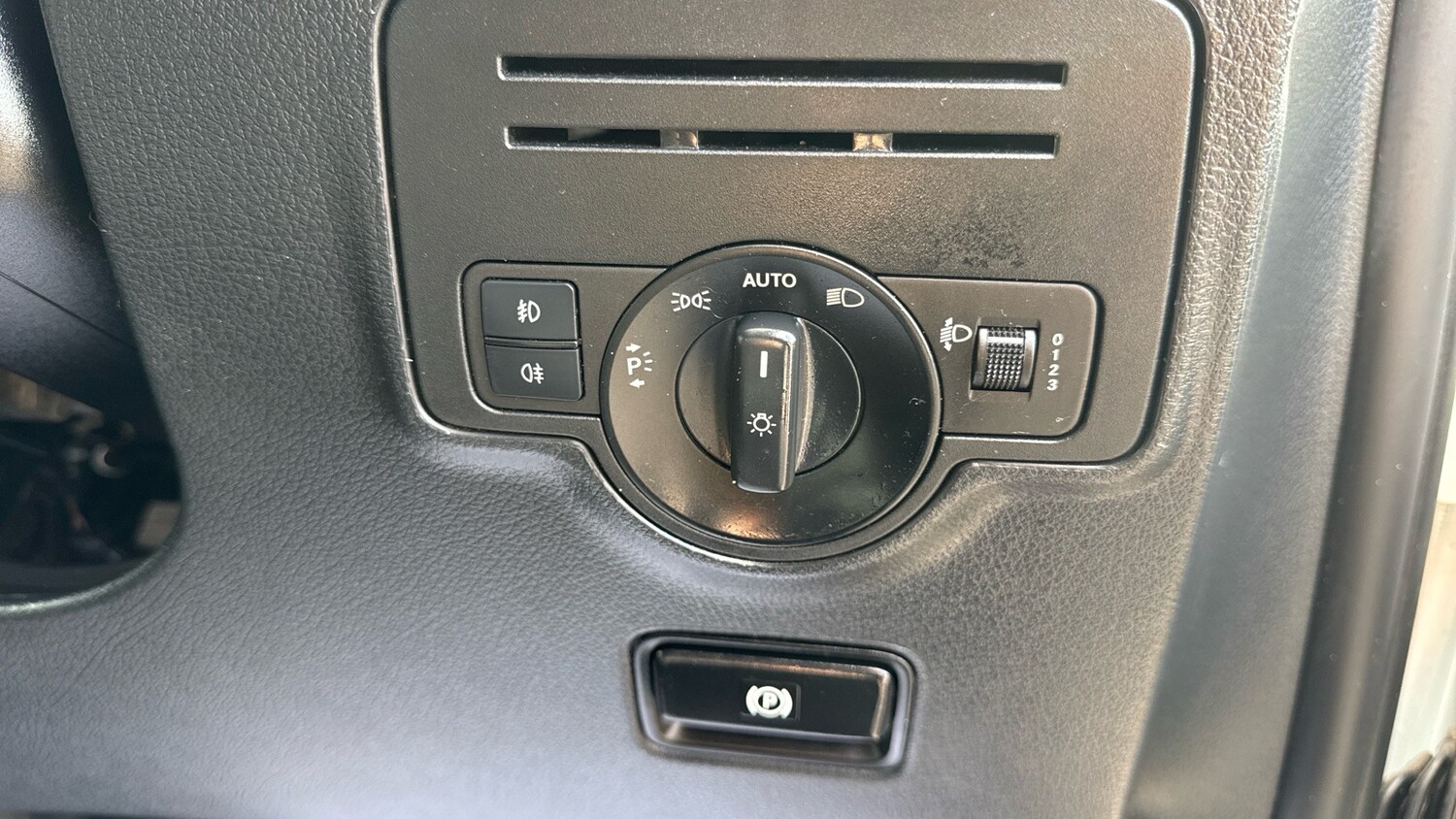 Used Mercedes-Benz Vito 2021 for sale - 76055687: Photo 26