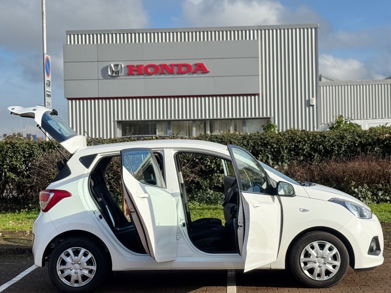 Used Hyundai i10 2014 for sale - 77038649: Photo 13