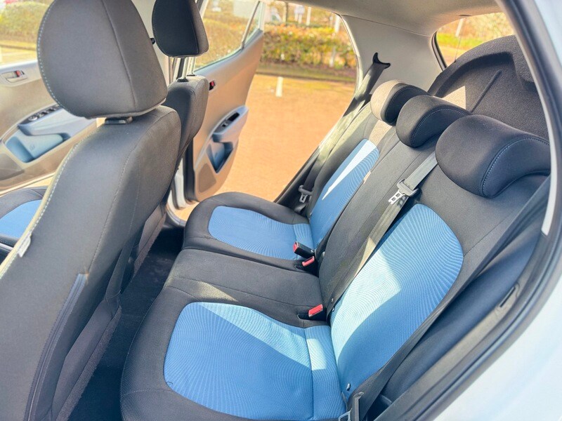 Used Hyundai i10 2014 for sale - 77038649: Photo 24