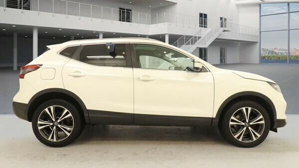 Used Nissan Qashqai 2017 for sale - 77508165: Photo 4