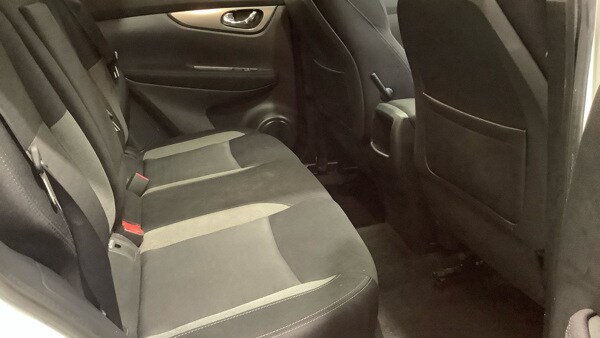 Used Nissan Qashqai 2017 for sale - 77508165: Photo 8