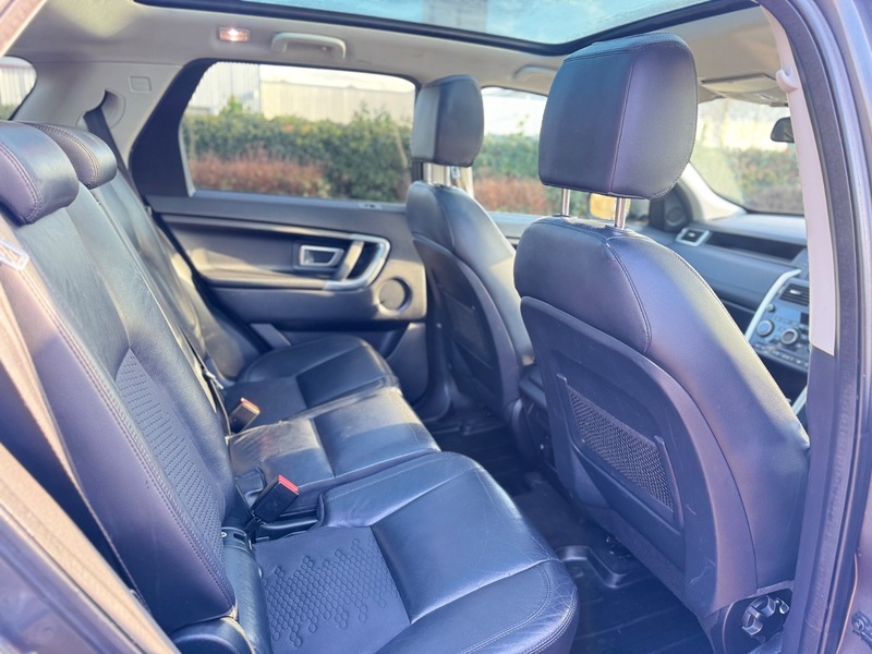 Used Land Rover Discovery Sport 2015 for sale - 77356950: Photo 15