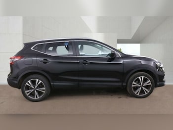 Used Nissan Qashqai 2017 for sale - 78371606: Photo