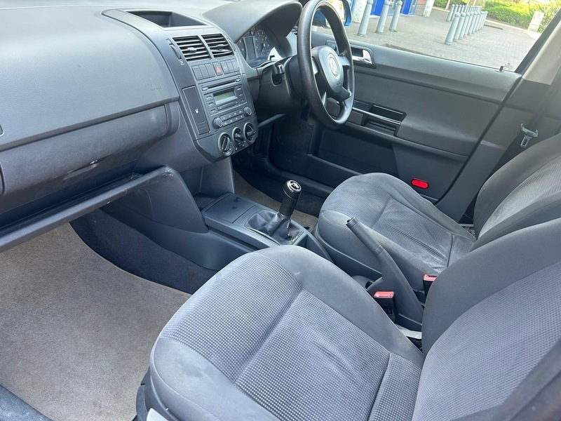 Used Volkswagen Polo 2005 for sale - 78168078: Photo 8