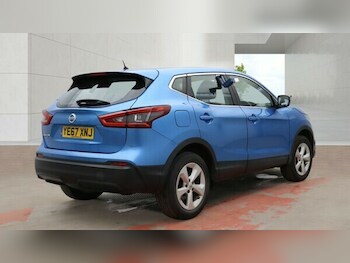 Used Nissan Qashqai 2017 for sale - 78300073: Photo