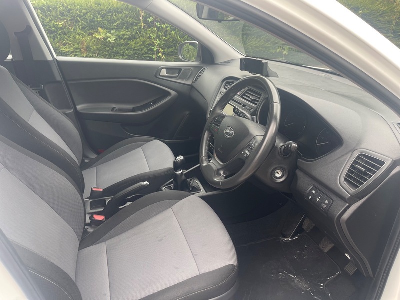 Used Hyundai i20 2017 for sale - 76660017: Photo 12