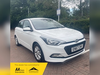 Used Hyundai i20 2017 for sale - 76660017: Photo