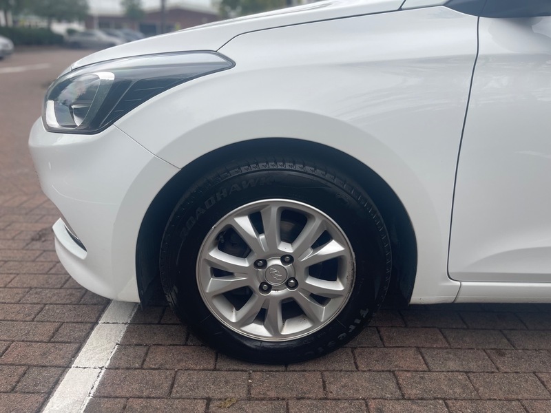 Used Hyundai i20 2017 for sale - 76660017: Photo 23