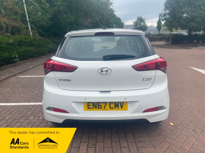 Used Hyundai i20 2017 for sale - 76660017: Photo 6