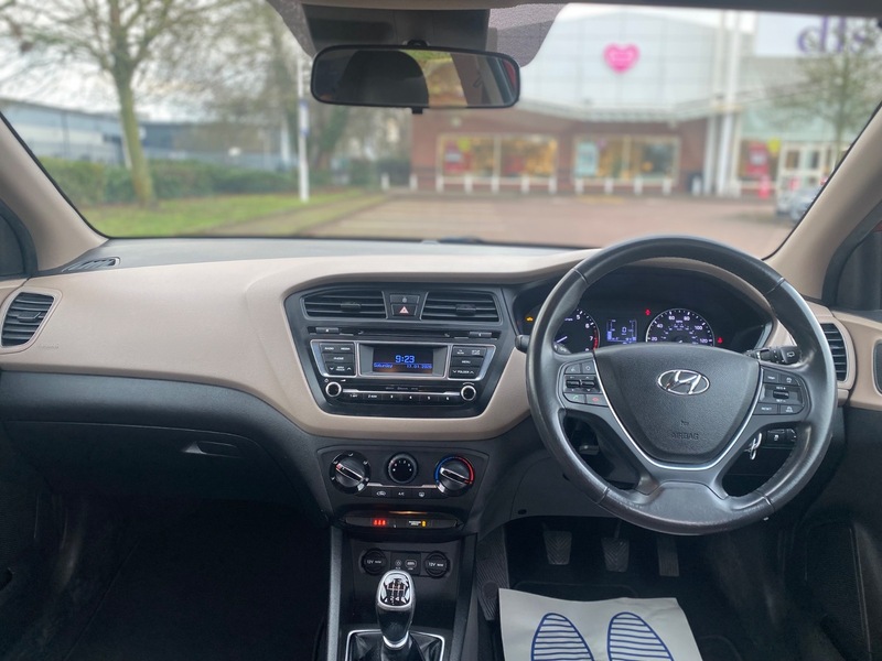 Used Hyundai i20 2016 for sale - 77200994: Photo 12