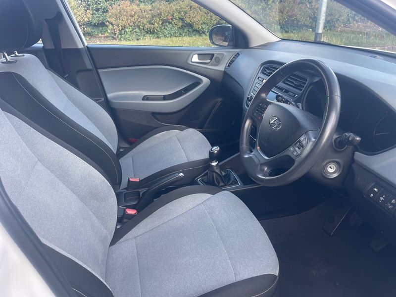 Used Hyundai i20 2016 for sale - 76660016: Photo 14