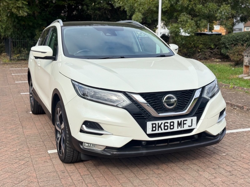 Used Nissan Qashqai 2018 for sale - 76660034: Photo 2