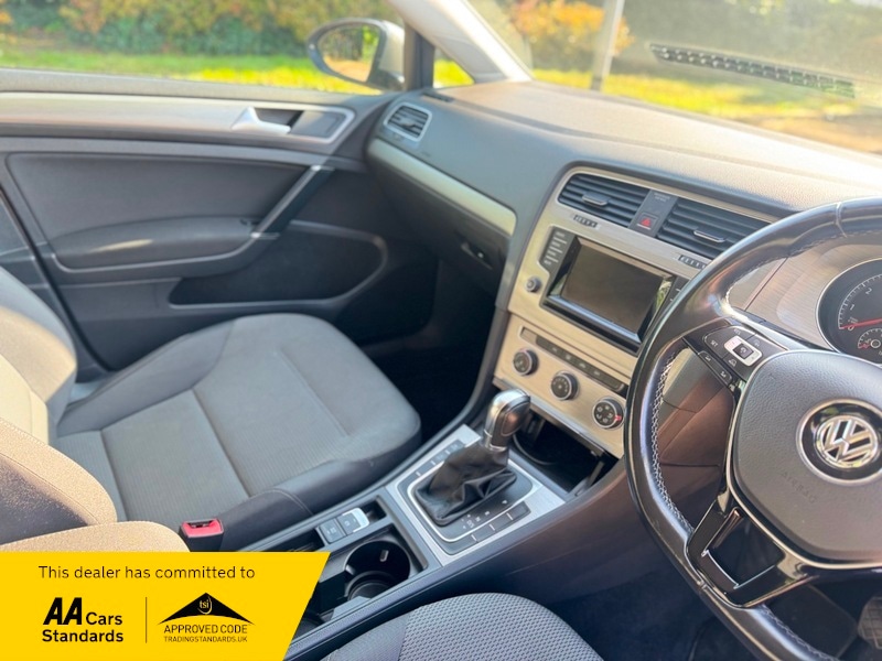 Used Volkswagen Golf 2014 for sale - 76660021: Photo 18