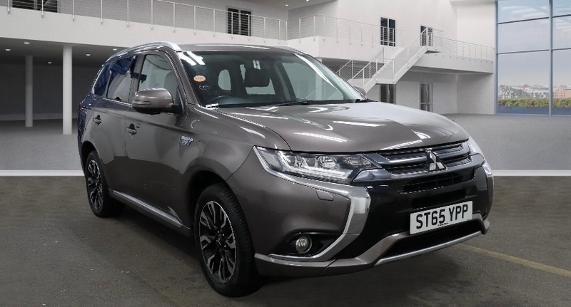 Used Mitsubishi Outlander 2016 for sale - 77118279: Photo 1