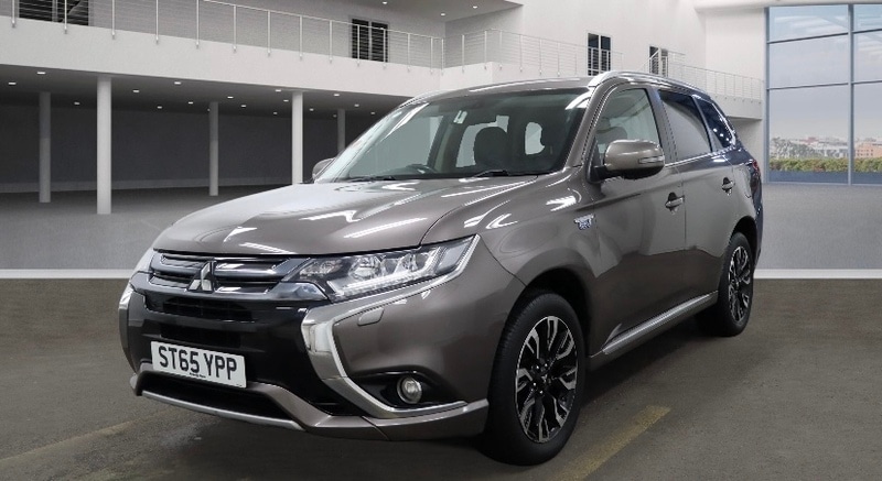 Used Mitsubishi Outlander 2016 for sale - 77118279: Photo 2