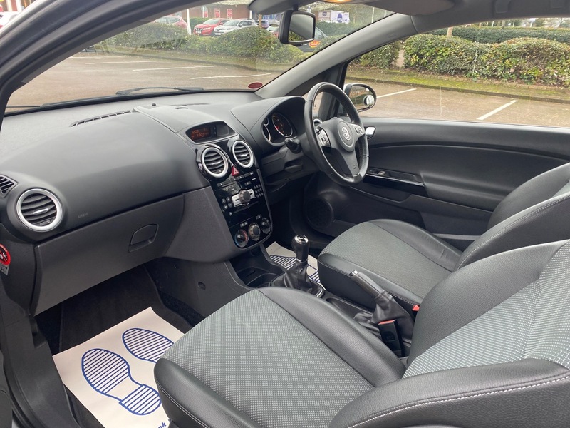 Used Vauxhall Corsa 2010 for sale - 77384895: Photo 9