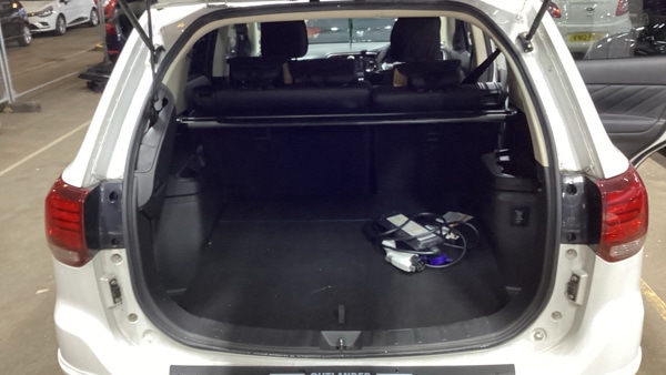 Used Mitsubishi Outlander 2017 for sale - 77584187: Photo 11