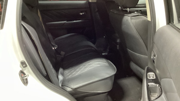 Used Mitsubishi Outlander 2017 for sale - 77584187: Photo 8