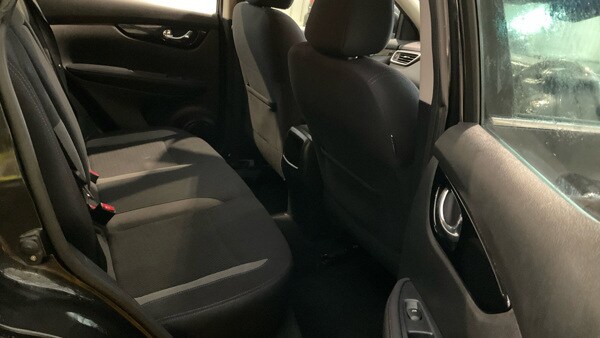 Used Nissan Qashqai 2017 for sale - 77409216: Photo 9