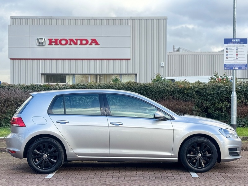 Used Volkswagen Golf 2014 for sale - 77356951: Photo 5