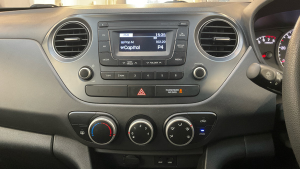 Used Hyundai i10 2017 for sale - 77370361: Photo 10