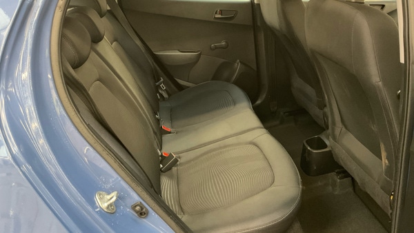 Used Hyundai i10 2017 for sale - 77370361: Photo 8