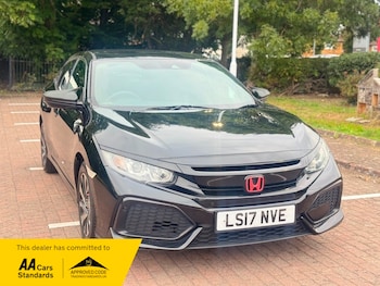 Used Honda Civic 2017 for sale - 76660010: Photo