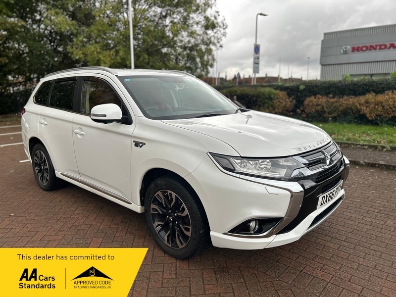 Used Mitsubishi Outlander 2016 for sale - 76660030: Photo 1