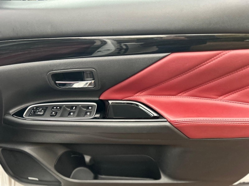 Used Mitsubishi Outlander 2016 for sale - 76660030: Photo 10